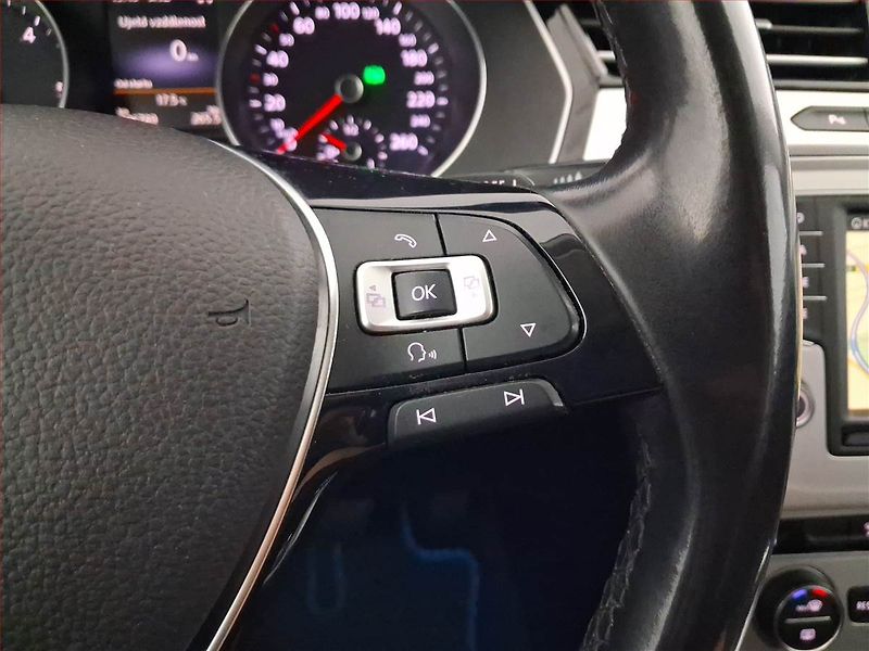 Volkswagen Passat (2015) Comfortline 2.0 TDI, Automat - fotka 18 z 21