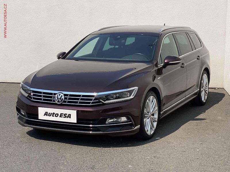 Volkswagen Passat (2016) 2.0 TDi 4Motion, R-Line, DSG - fotka 3 z 20