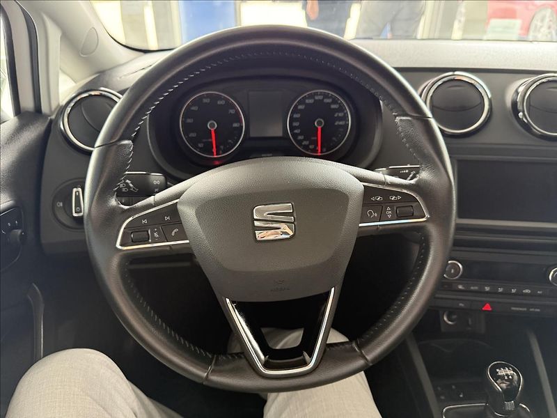 Seat Ibiza 1,2   TSI,ŘEMEN,STYLE,1.MAJITE - fotka 14 z 24