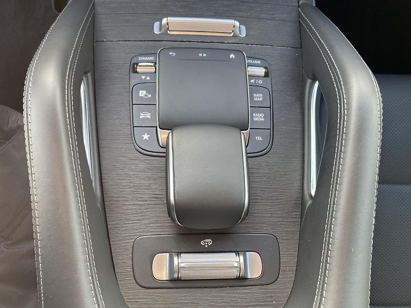 Mercedes-Benz GLS GLS 580 4MATIC AMG - fotka 28 z 28