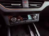 Škoda Kamiq 1.0 TSi Style DSG, Serviska - náhled 28