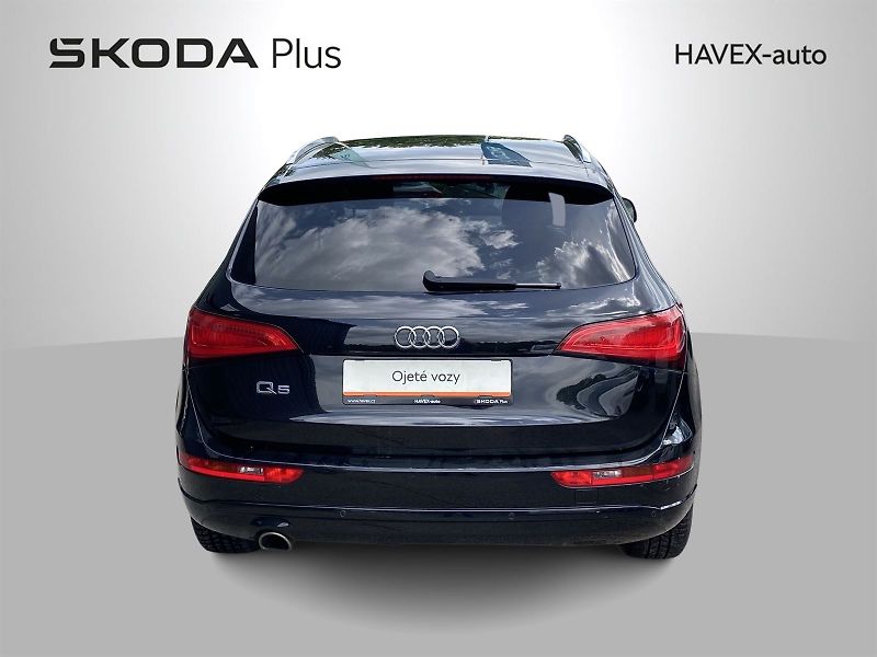Audi Q5 (2012) 2.0 TDI Quattro - fotka 14 z 14