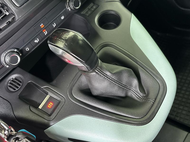 Citroën Berlingo Feel XL - fotka 20 z 26