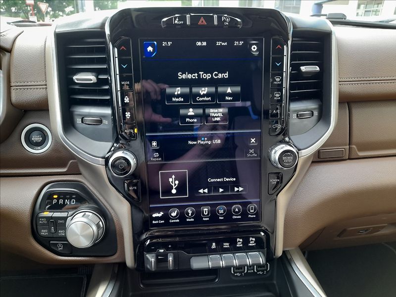 RAM 1500 5,7 HEMI LARAMIE 4x4 - fotka 23 z 33