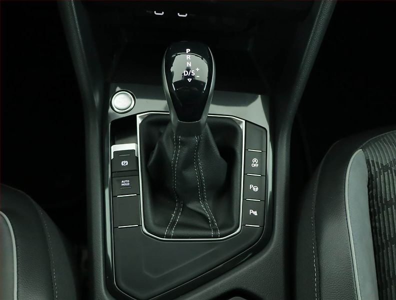 Volkswagen Tiguan (2023) R-Line 2.0 TDI - fotka 13 z 17