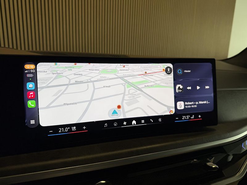 BMW X7 40d M Tažné Masáž Pano Záruka - fotka 43 z 48