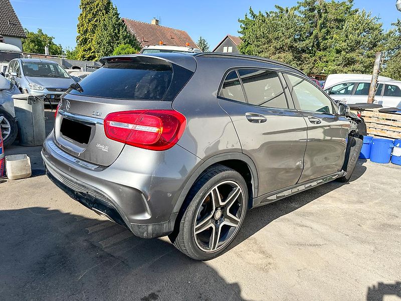Mercedes-Benz GLA 220 CDI 125kW - fotka 3 z 14
