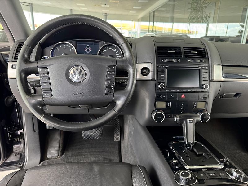 Volkswagen Touareg - fotka 9 z 37