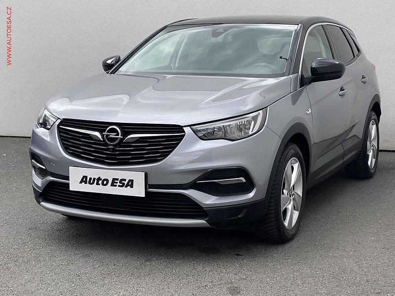 Opel Grandland X (2019) 1.6 T, Innovation, AT, TZ - fotka 3 z 20