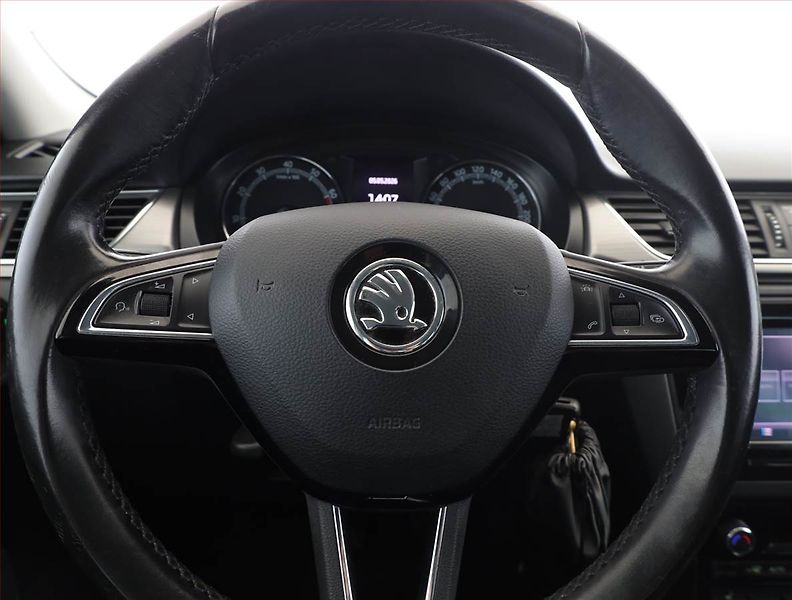 Škoda Rapid (2017) Spaceback 1.0 TSI, Serv.kniha - fotka 8 z 18