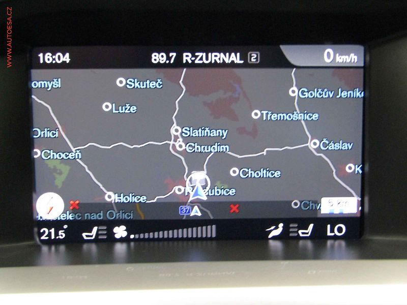 Volvo V60 (2017) 2.0 T5 4x4, ČR, Cross - fotka 13 z 18