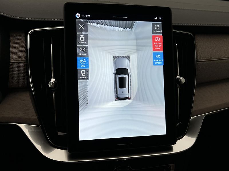 Volvo XC90 (2026) T8 AWD PLUS BRIGHT - fotka 34 z 47