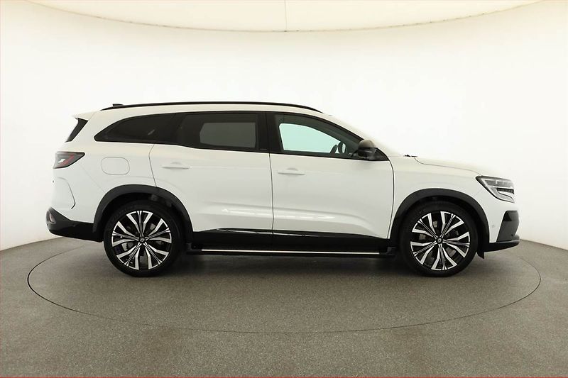 Renault Espace (2023) E-Tech FHEV 200 - fotka 6 z 24