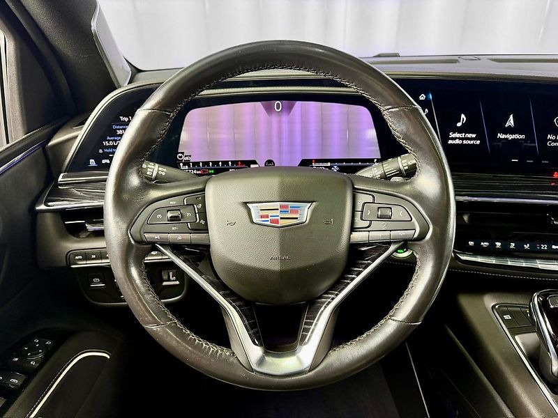 Cadillac Escalade 6.2 V8 AWD PLATINUM EDITION, N - fotka 12 z 35