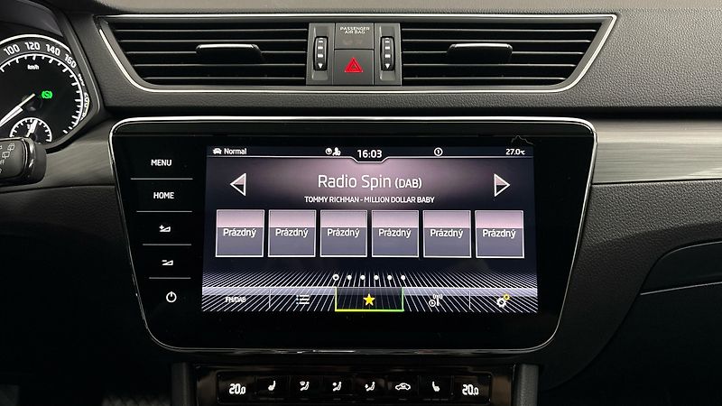 Škoda Superb 2.0 TDI DSG Style Combi - fotka 11 z 28