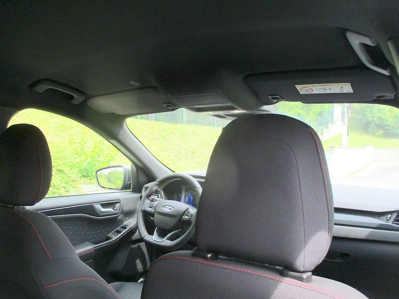 Ford Kuga 2.5 PHEV ST-LINE 29tkm! - fotka 31 z 50