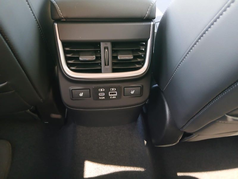 Subaru Outback (2025) 2.5i- TOURING  *NOVINKA*HARMAN - fotka 11 z 12