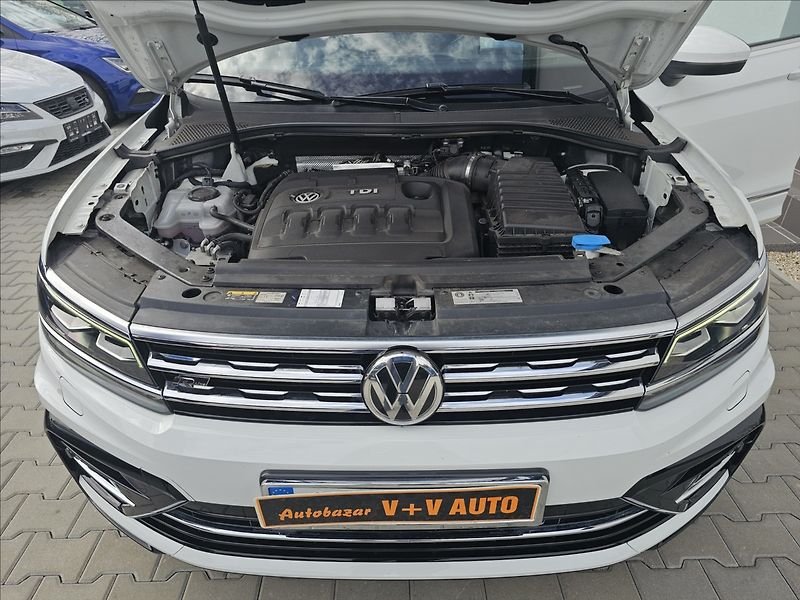 Volkswagen Tiguan Allspace 2,0TDi176KW R-Line Webasto - fotka 47 z 51