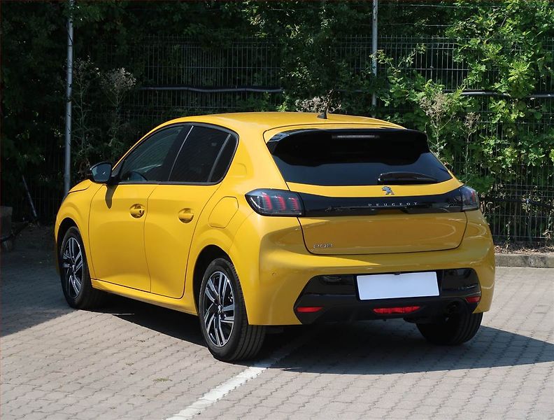 Peugeot 208 (2023) 1.2 PureTech, Automat, ČR - fotka 4 z 21