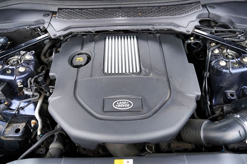 Land Rover Range Rover Sport 3.0 SDV6, ČR/260PS/LED/HSE - fotka 10 z 40