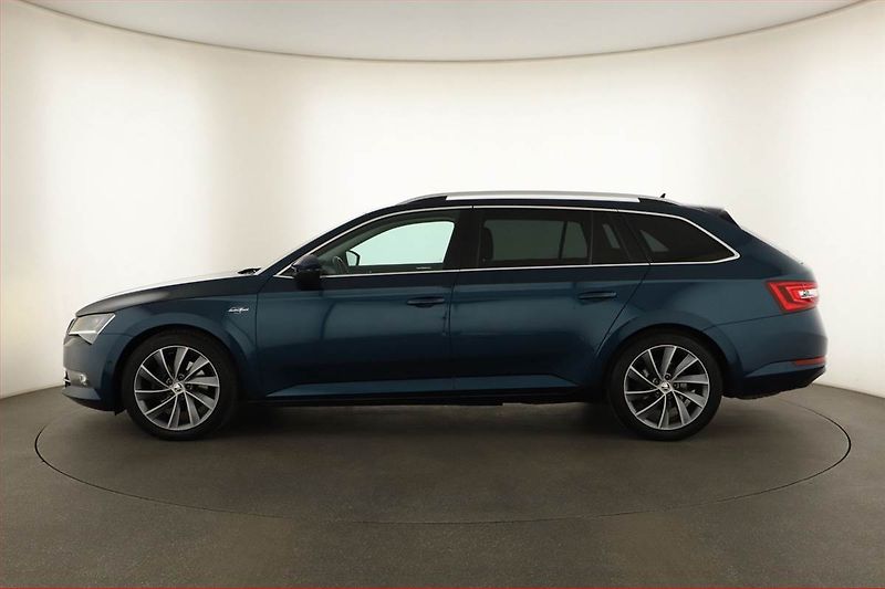 Škoda Superb (2018) Laurin&Klement 2.0 TDI 4x4 - fotka 3 z 18