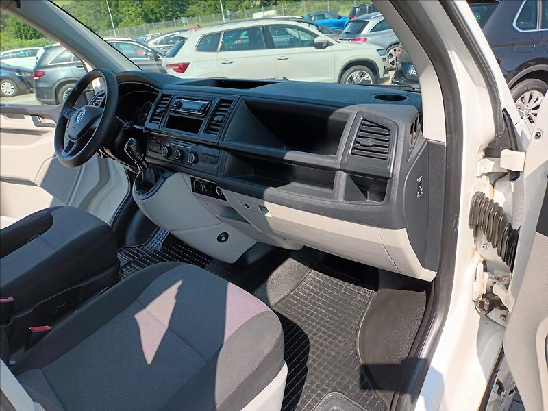 Volkswagen Transporter 2,0 TDI,ČR,8MÍST,TAŽNÉ,SERVIS, - fotka 23 z 45