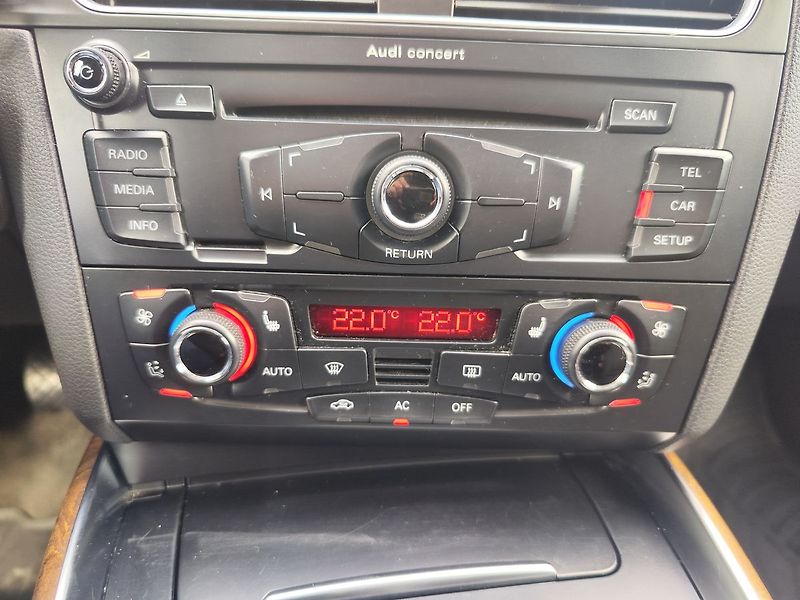 Audi Q5 2.0 TFSi/155kW Quattro ČR - fotka 18 z 30