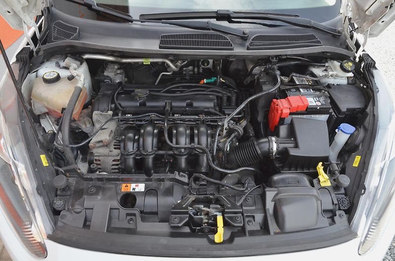 Ford Fiesta (2015) 1.25i 1.MAJITEL / STK 06/2028 - fotka 7 z 28