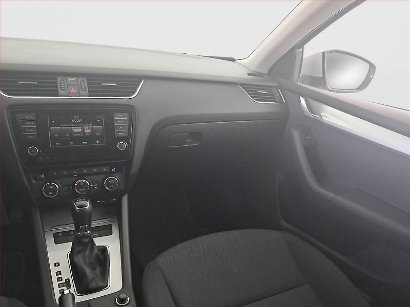 Škoda Octavia (2014) Elegance 2.0 TDI, Automat - fotka 8 z 16