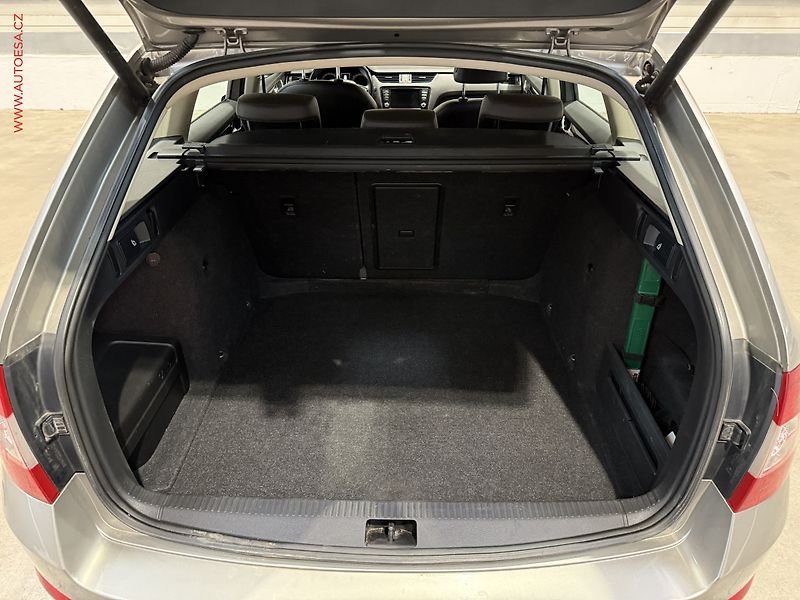 Škoda Octavia (2016) 2.0 TDi, ČR, L&K, DSG, +ALU - fotka 7 z 26