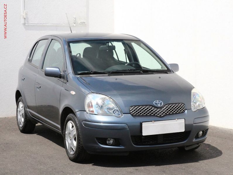 Toyota Yaris (2004) 1.0 VVTi - fotka 1 z 3