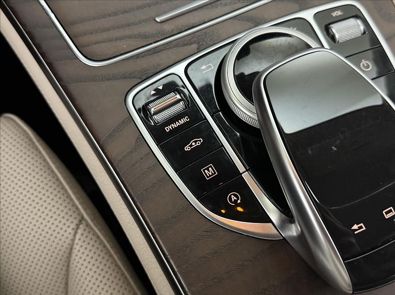 Mercedes-Benz GLC 2,1 OFFR PAK. VZDUCH EXCLUSIVE - fotka 26 z 51
