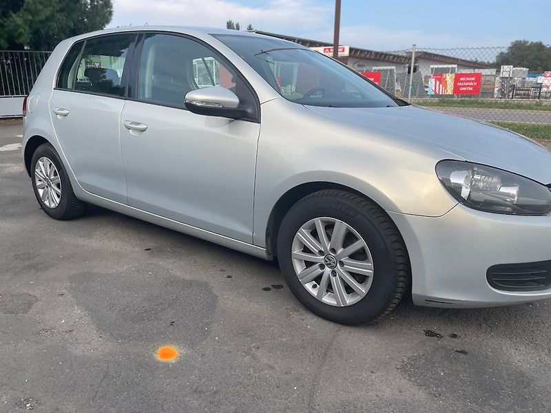 Volkswagen Golf (2010) Volkswagen Golf, 1.6 TDi - fotka 1 z 15