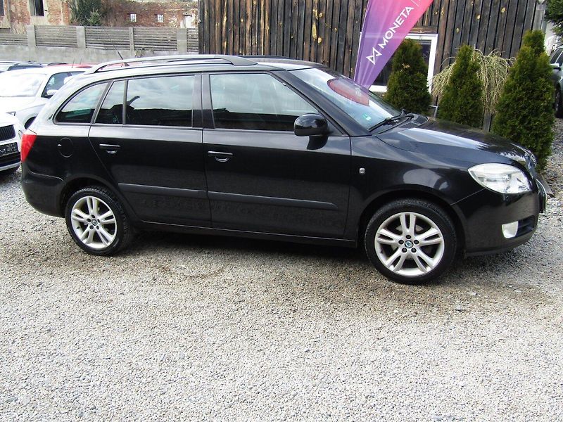 Škoda Fabia (2008) 1.4 16V  63kW  SPORT - fotka 8 z 38