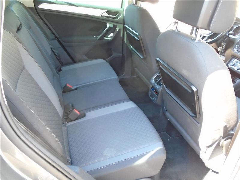 Volkswagen Tiguan 2,0   4X4 110KW - fotka 18 z 27