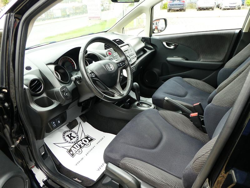 Honda Jazz (2012) 1.4i 73kW*Automat*Panorama* - fotka 9 z 32