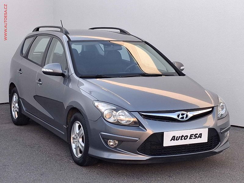 Hyundai i30 (2012) 1.6 dCi, 1.maj,ČR, AC, STK6 - fotografie inzerátu