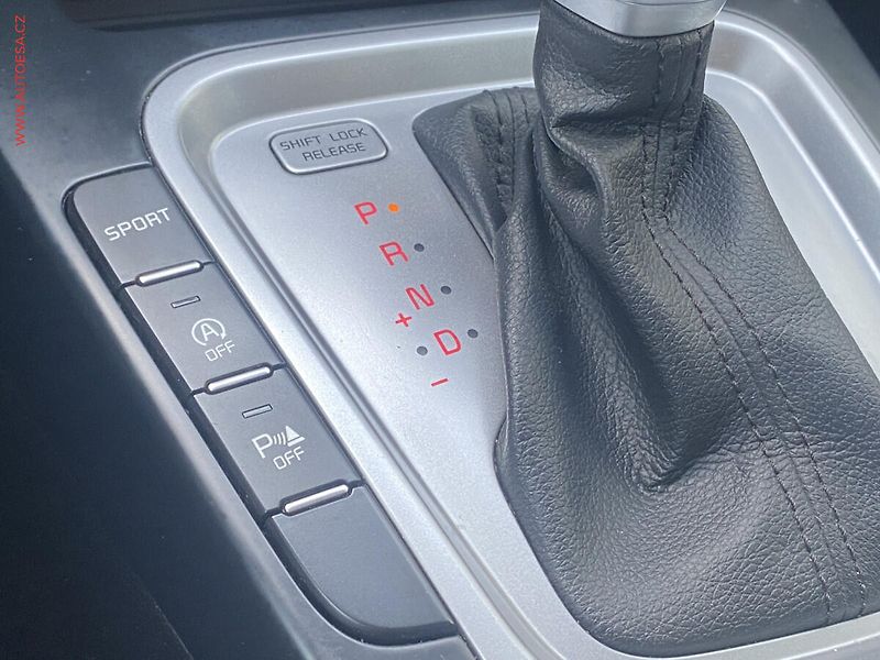 Kia Ceed (2018) 1.4T-GDi, ČR, AT, navi - fotka 19 z 21