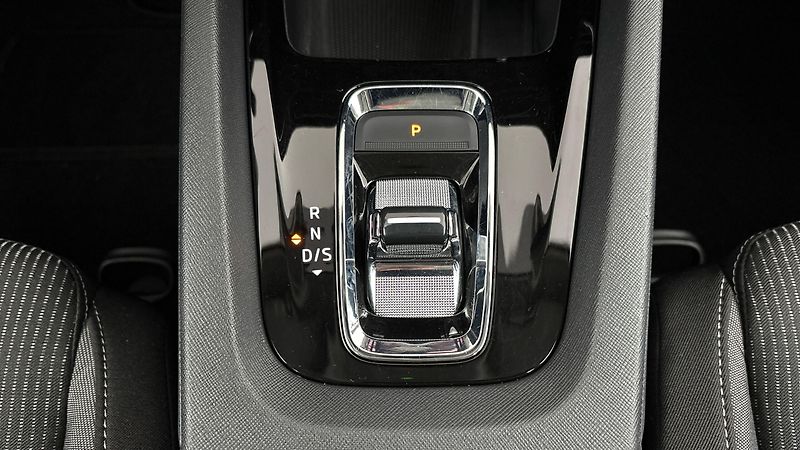 Škoda Octavia 2.0 TDI DSG Ambition - fotka 22 z 23
