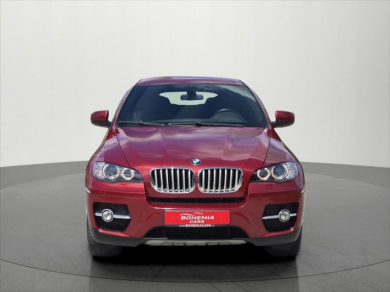 BMW X6 3,0 225 Kw 35i xDrive ČR 2.maj - fotka 2 z 19