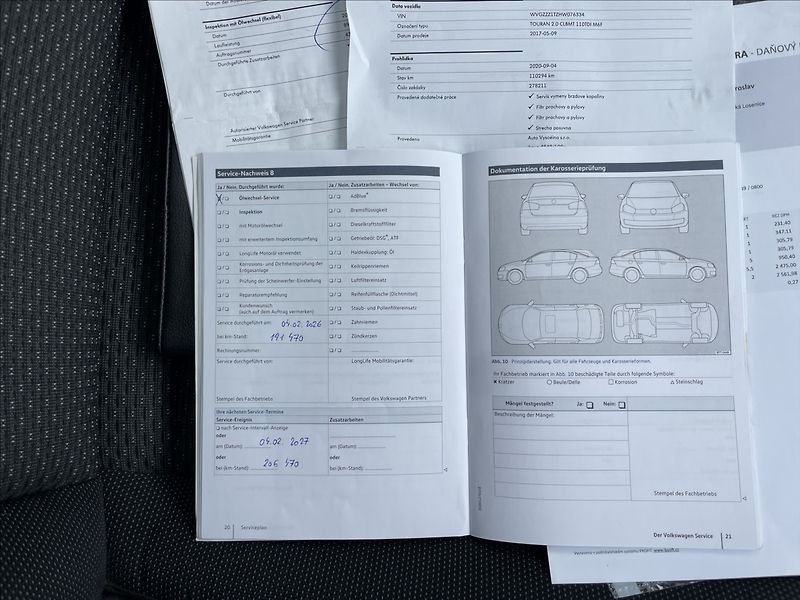Volkswagen Touran 2,0 TDi 110kw Highline Panoram - fotka 15 z 48