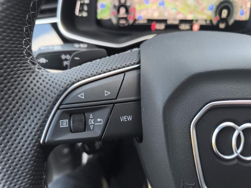 Audi Q7 3.0 TDi S-Line - fotka 13 z 23