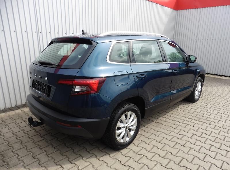 Škoda Karoq 1,0 TSi Style, Navi, Kamera, V - fotka 3 z 19