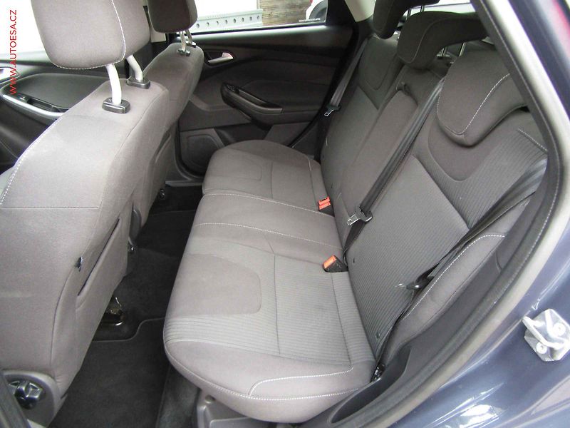 Ford Focus (2014) 1.6, ČR, STK4/28 - fotka 10 z 20
