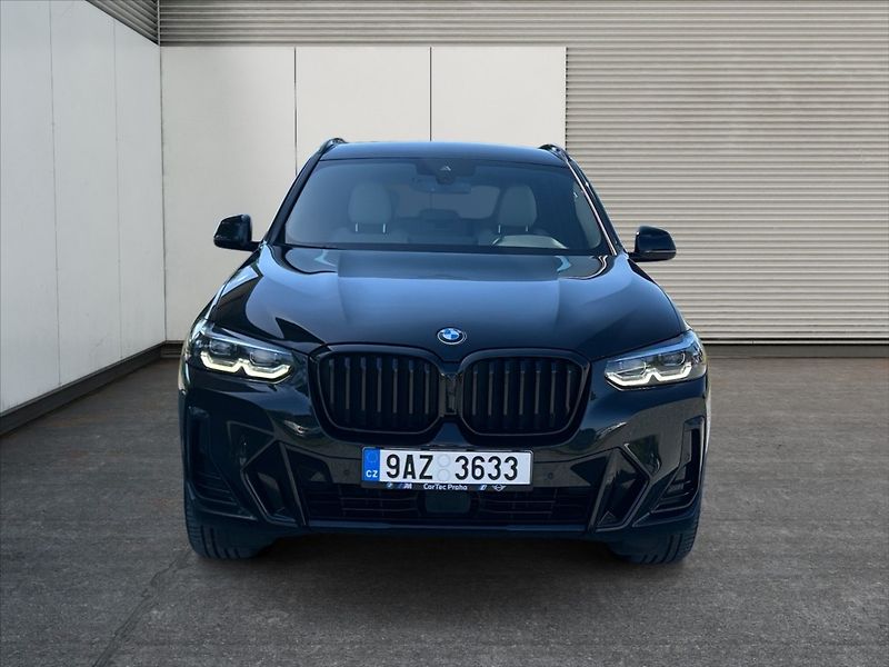 BMW X3 2,0 20d xDrive AT - fotka 2 z 11