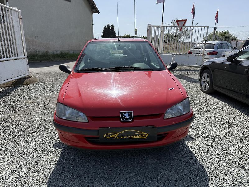 Peugeot 106 1.0i - fotka 2 z 12