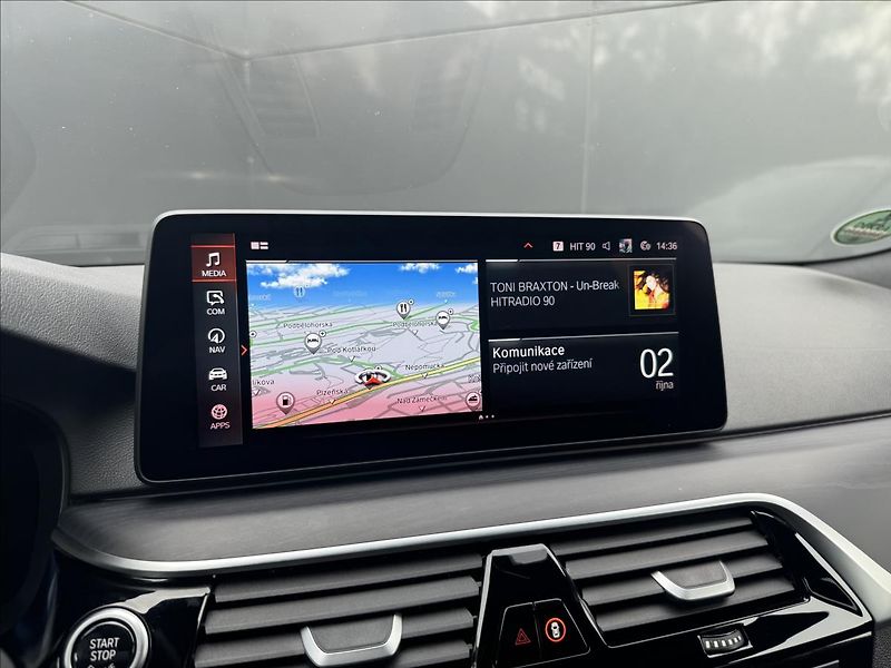 BMW Řada 5 3,0 540d xDrive M-Packet ČR DP - fotka 20 z 36