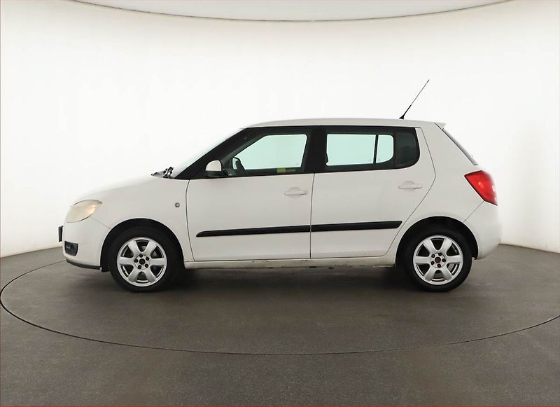 Škoda Fabia (2007) 1.4 TDI, po STK, rezervace - fotka 3 z 14