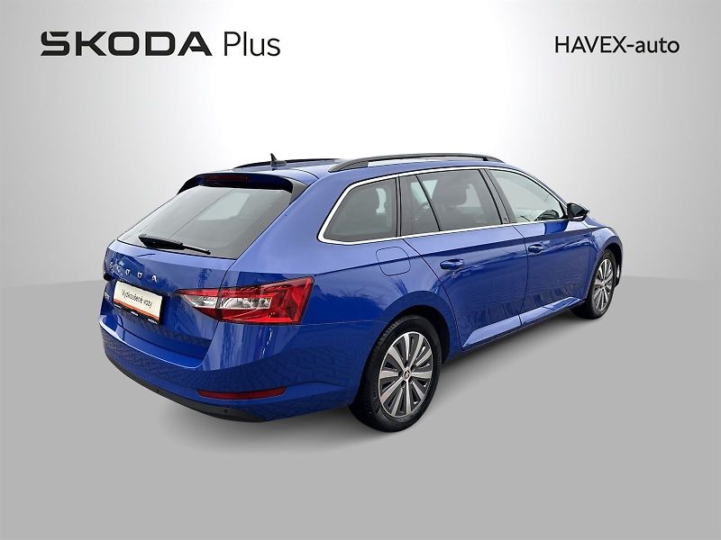 Škoda Superb (2021) Combi 2.0 TDI DSG Ambition - fotka 2 z 31