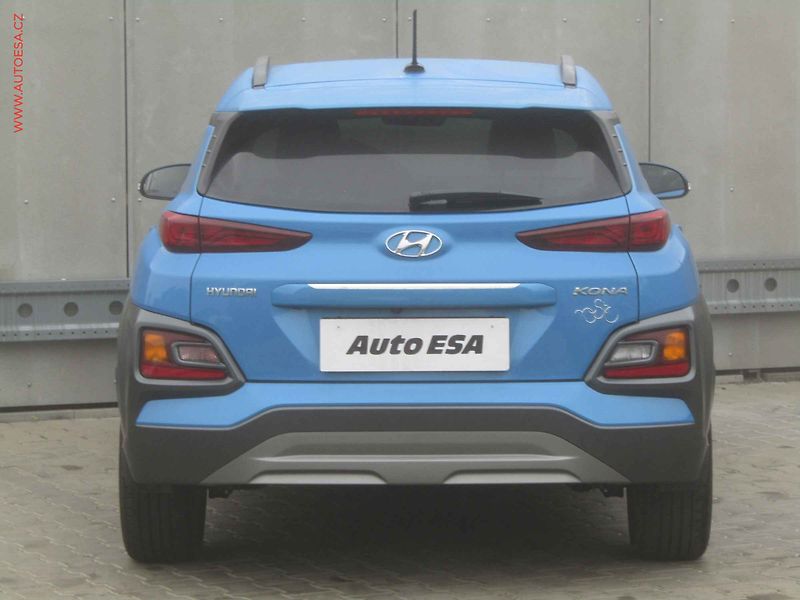 Hyundai Kona (2020) 1.6 T-GDi, 1.maj,ČR, AT - fotka 5 z 21